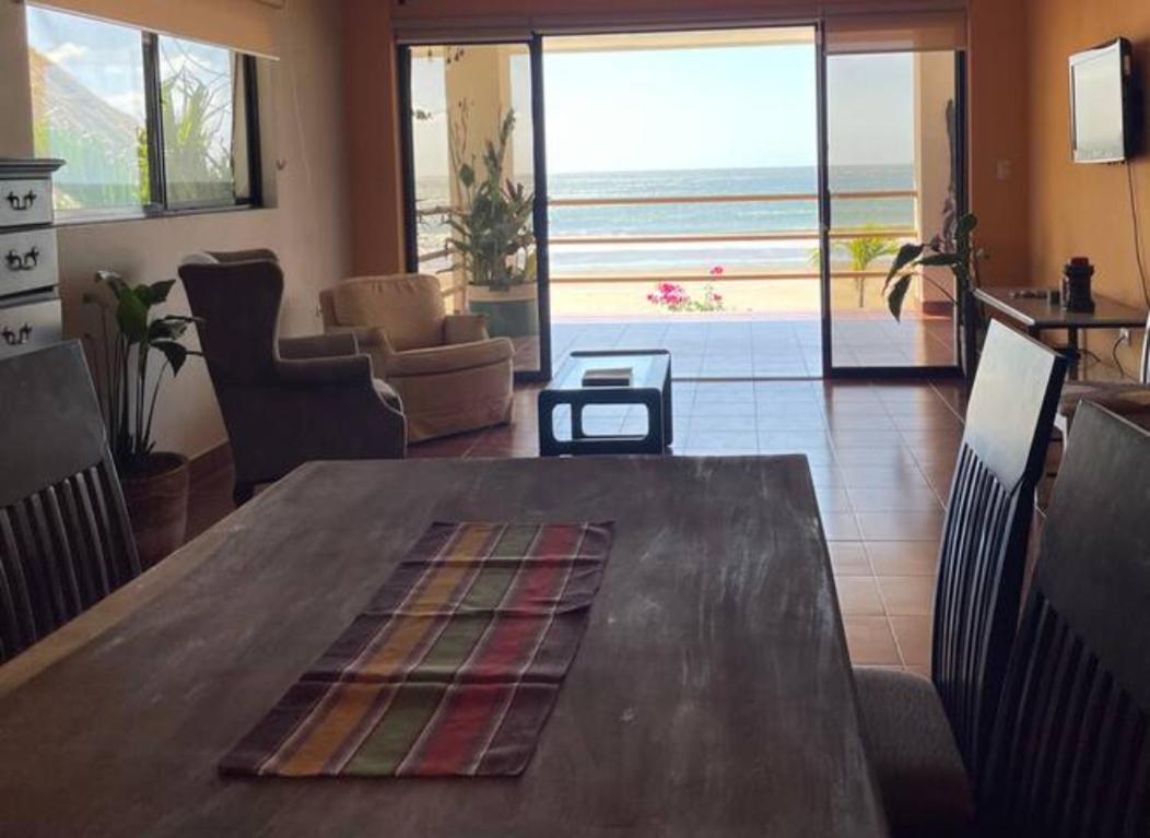 Amahula Beach House, Pool And Surf Salinas 외부 사진